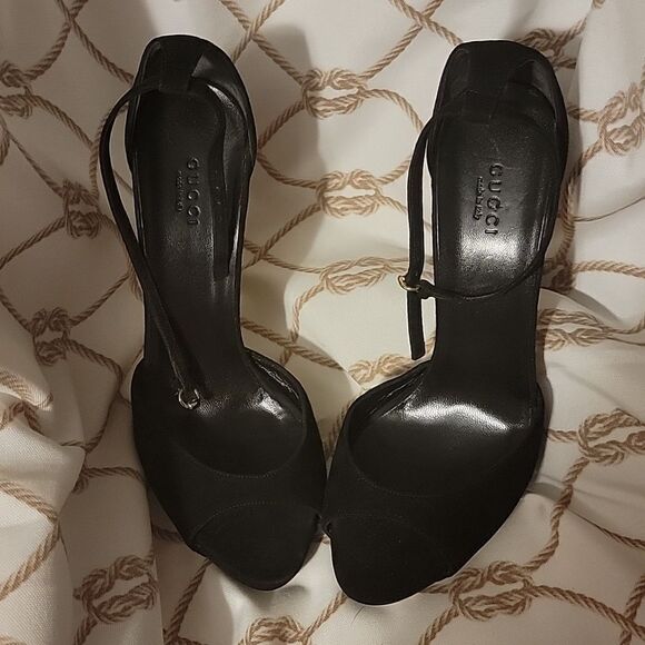 Gucci Swavarski adorned Heels Authentic PRISTINE CONDITION New - Picture 6 of 12